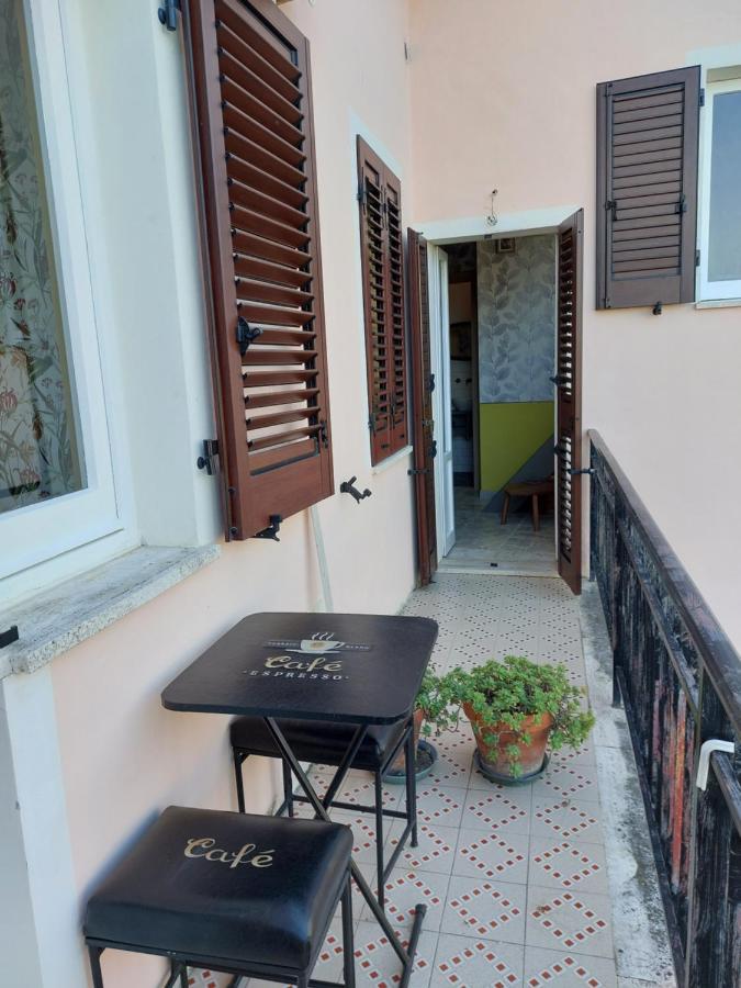 Bed And Breakfast La Pecora Rosa Sant'Omero Exterior foto